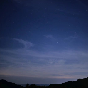 女人自己扒荫道让男人添小说
